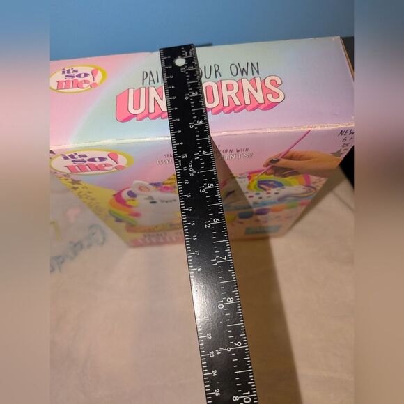 Horizon Group USA It's so me! Paint Your Own Unicorns 1 Set - Picture 5 of 6